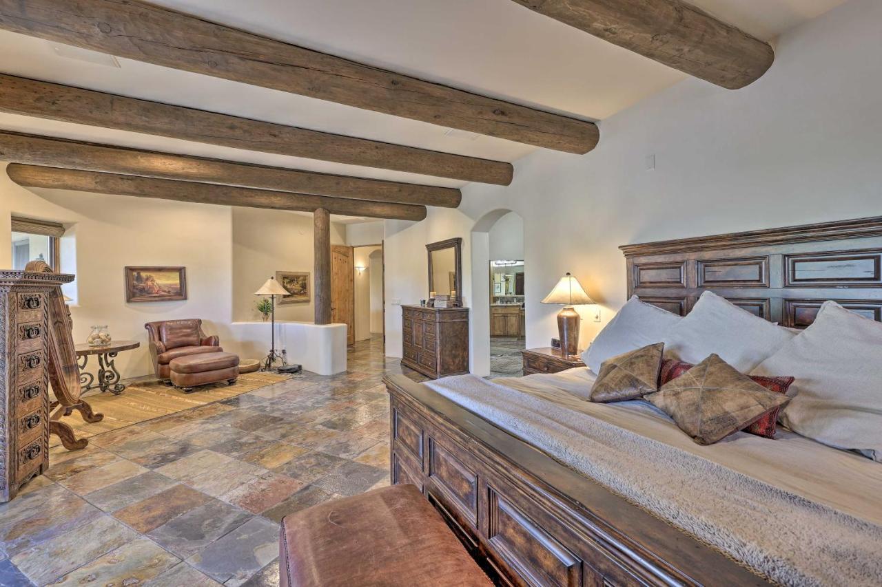 Cave Creek Oasis With Putting Green, Spa And Mtn View! Exterior photo