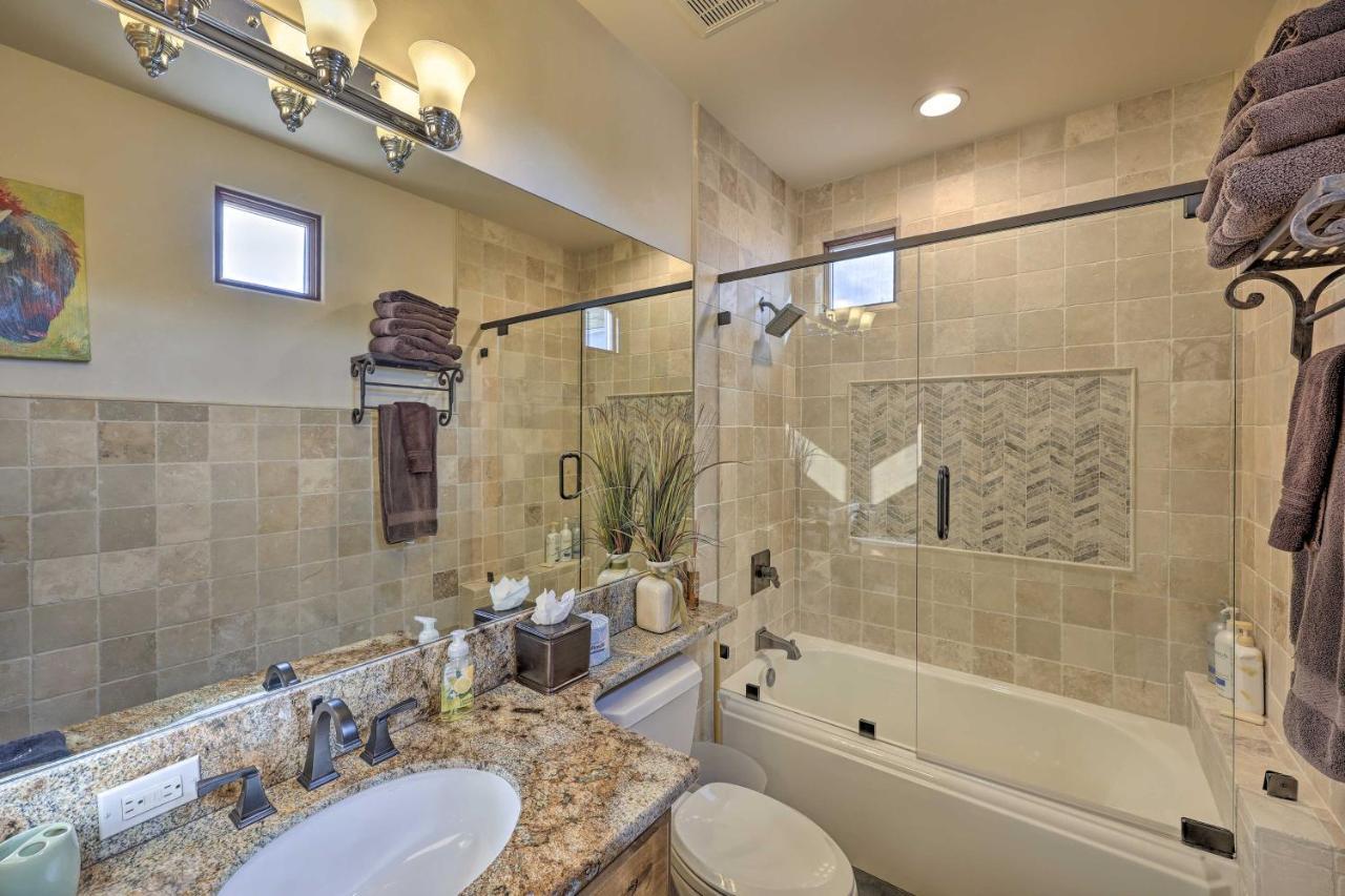 Cave Creek Oasis With Putting Green, Spa And Mtn View! Exterior photo